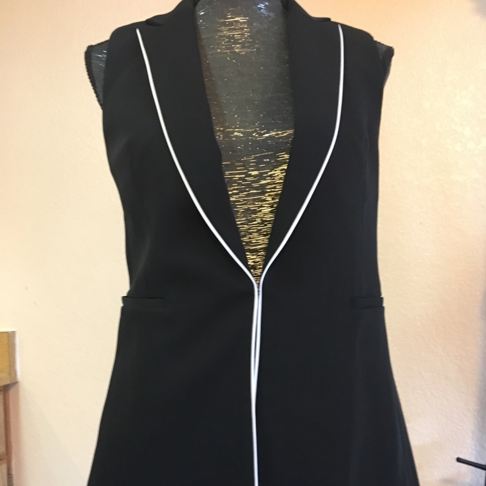 Victoria secret Black piped Sleeveless Vest